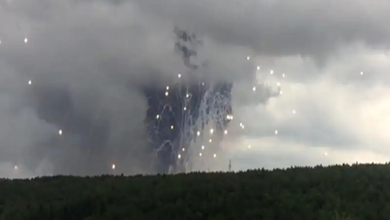 Взрывы под Ачинском происходят каждые 15 секунд