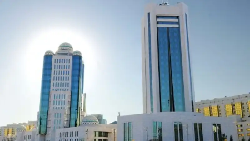 Прямая трансляция правительственного часа в Мажилисе