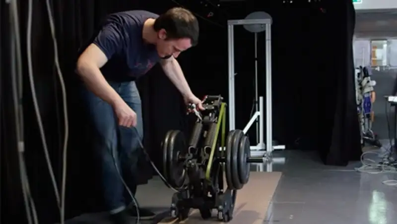 Роботы научились размножаться