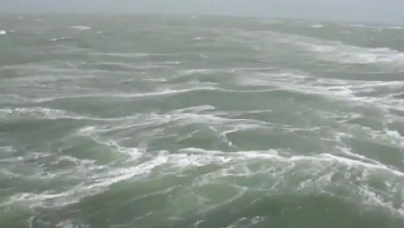 Тела пропавших азербайджанских нефтяников обнаружены на границе с Казахстаном