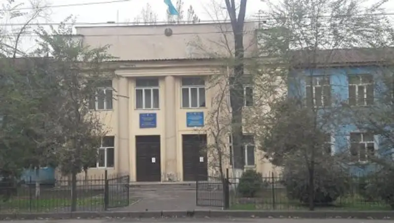 В Алматы выставлены на продажу поликлиники и музыкальная школа