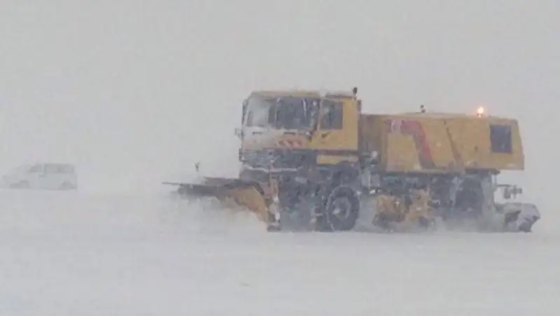 Ни один рейс в Алматы не был задержан из-за снегопада