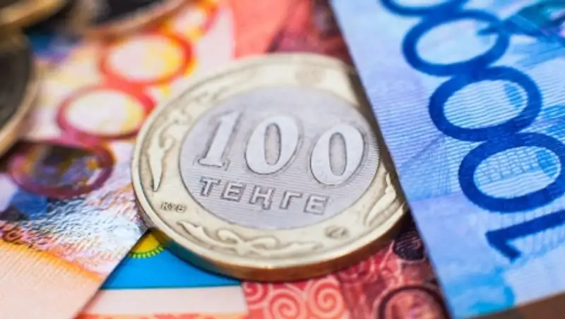 Куда плывет тенге?