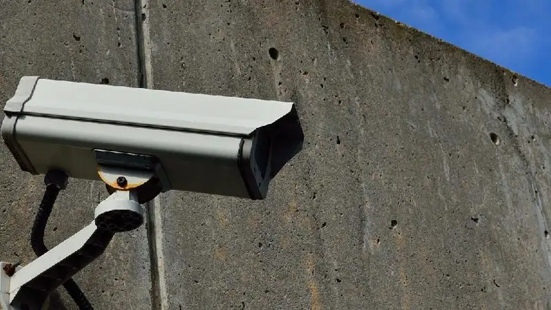 Ограбление спящего мужчины на заправке в селе Бейнеу попало на видео