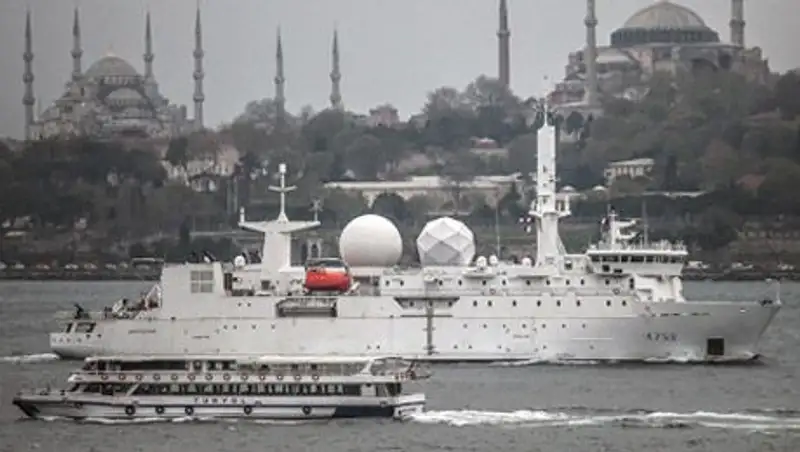 Французский разведывательный корабль вернулся в Черное море