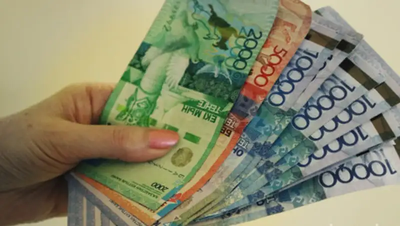 В Алматинской области соцпедагога обвиняют в краже денег у воспитанников детдома