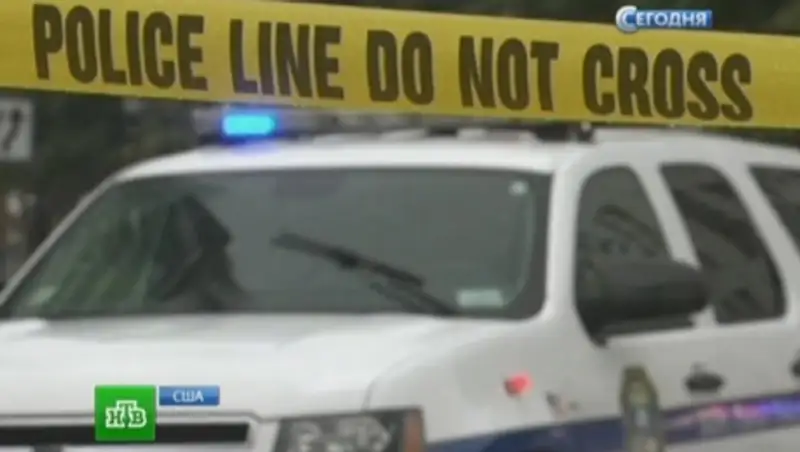 Покупатели в панике бежали из торгового центра в Сиэтле, где произошла перестрелка