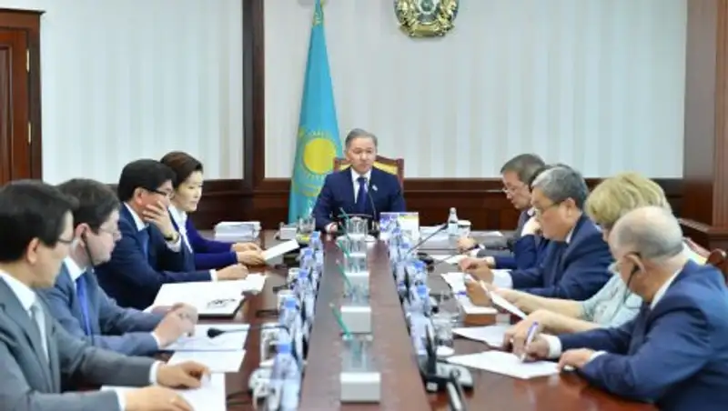 Бюро Мажилиса определило повестку предстоящего пленарного заседания