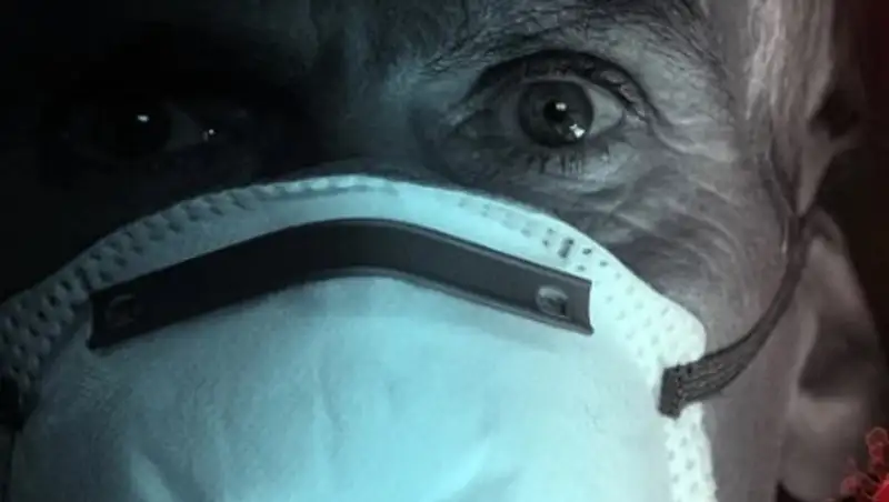 Три медика заразились коронавирусом в СКО