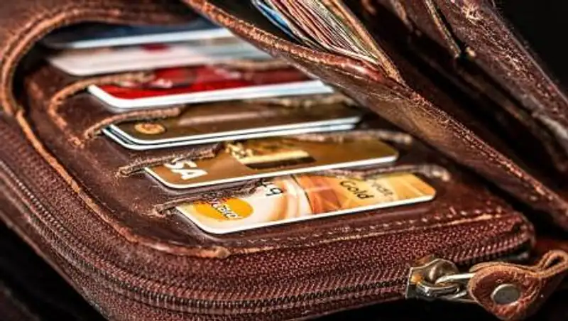 Как защитить деньги на карте при покупках в интернете