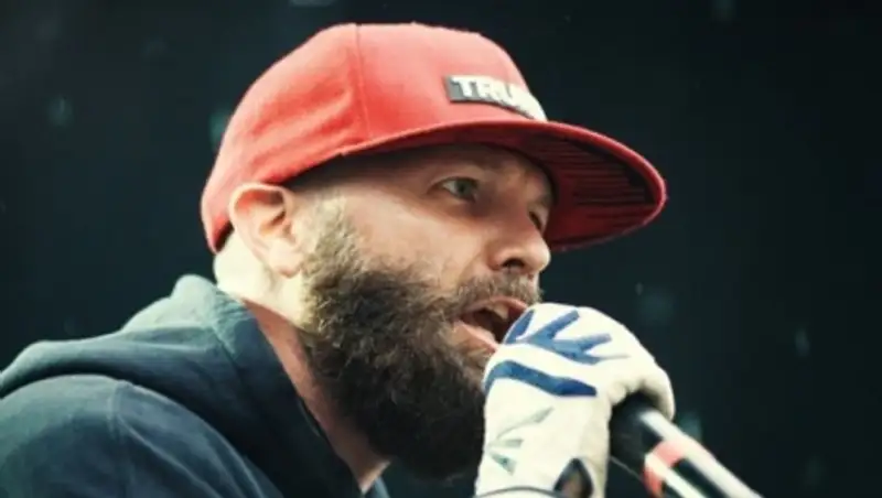 СМИ сообщили о готовности лидера рок-группы Limp Bizkit пожить в Крыму 