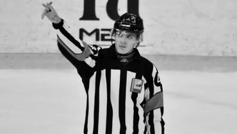 В Астане погиб 19-летний хоккейный арбитр
