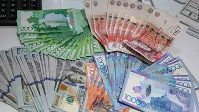 Центральный депозитарий Казахстана принудительно разделит счета россиян и белорусов, фото - Новости Zakon.kz от 26.04.2023 20:36