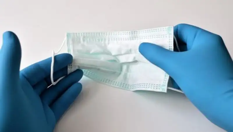 Причину долгого угасания эпидемии COVID-19 назвал ученый