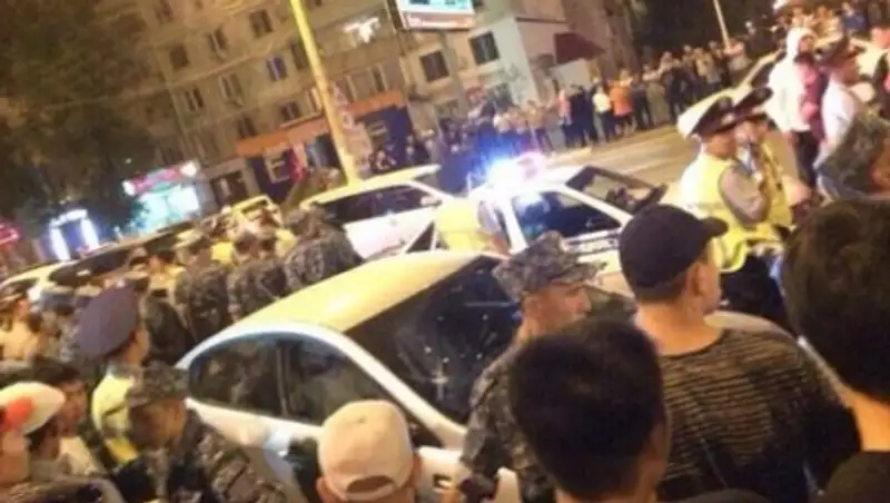 В Актобе военный, сбивший в пьяном состоянии двух девушек, избежал суда