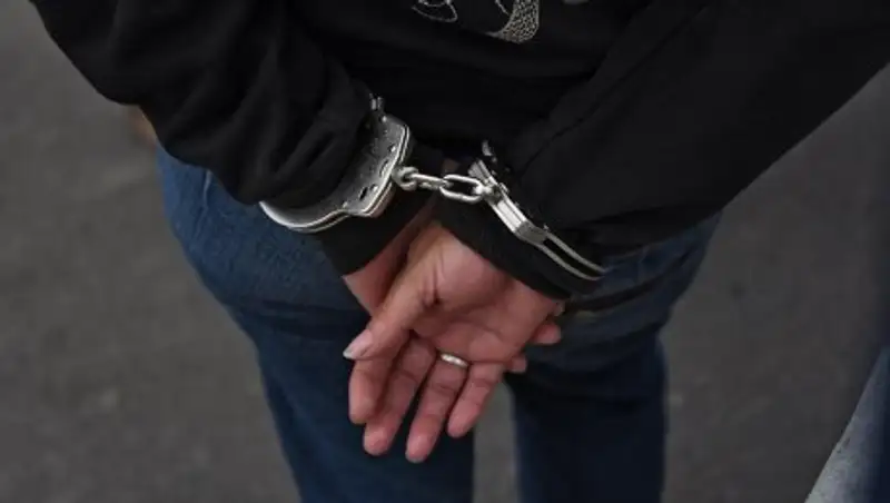 В Астане няня обворовала две семьи