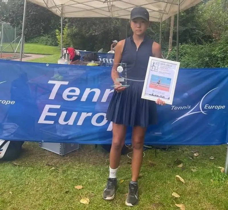 Амина Нурмахан стала абсолютной чемпионкой турнира первой категории серии Tennis Europe в Испании, ##imageAlt## 