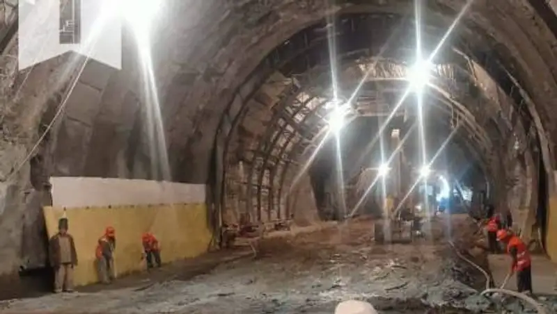 Завершается строительство тоннеля по трассе Западная Европа-Западный Китай - МИИР