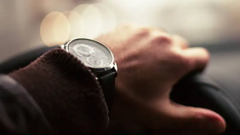 Пил квас и кумыс — в Павлодаре задержали пьяного водителя Land Cruiser