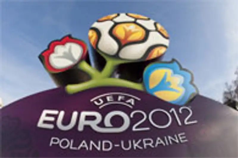 На государственном канале «Казахстан» запретили трансляции Евро-2012 на русском языке, фото - Новости Zakon.kz от 15.06.2012 18:32