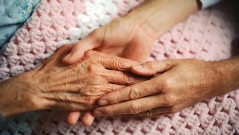 В Каскелене родственники бросили 112-летнего ветерана на произвол судьбы