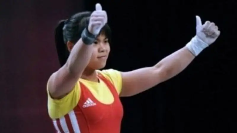 Казахстанская тяжелоатлетка Зульфия Чиншанло установила мировой рекорд на Азиаде