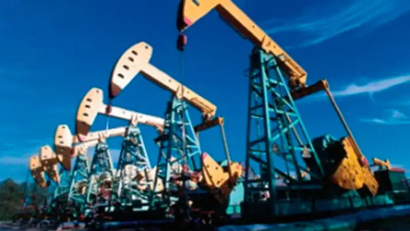 Минэнерго: Ставка ЭТП на сырую нефть установлена в размере 40 доларов за 1 тонну, фото - Новости Zakon.kz от 27.01.2016 14:49