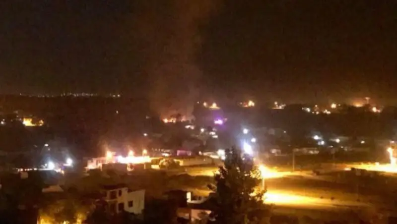 Военный самолет разбился в Пакистане