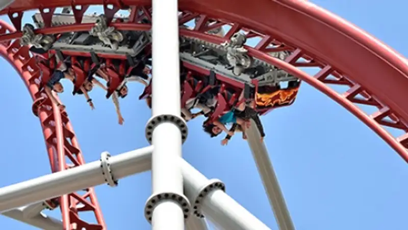 В Огайо учитель погиб на американских горках при попытке спасти телефон