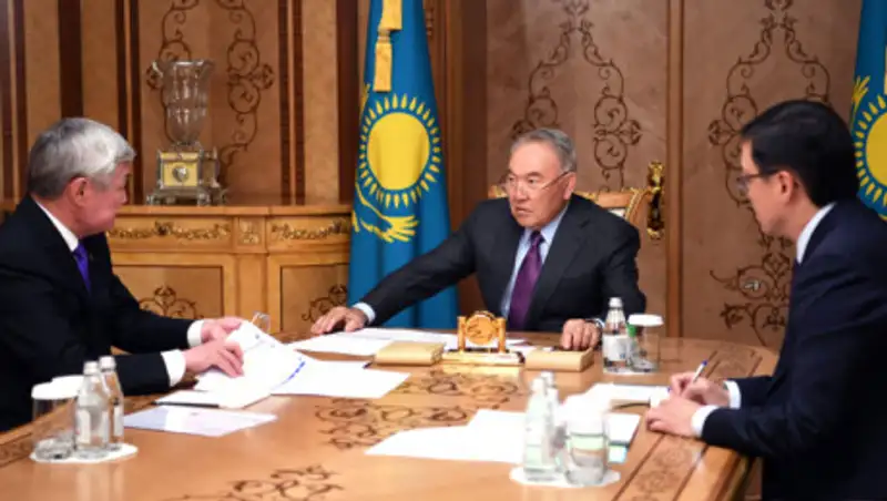 Назарбаев принял министра труда и соцзащиты населения РК