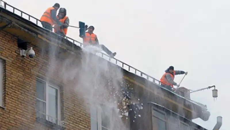 Житель Уфы получит 365 тысяч рублей за упавший на голову снег