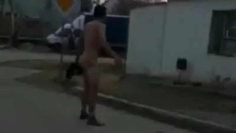 Полицейскими установлена личность голого мужчины из Кульсары