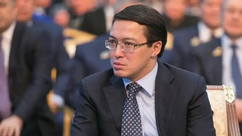Казахстанцы за два года вывели из тени 4 трлн. 93 млрд. тенге - Акишев