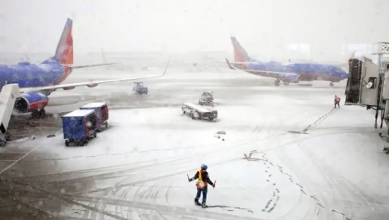 ЧП в Домодедово: Boeing совершил экстренное снижение