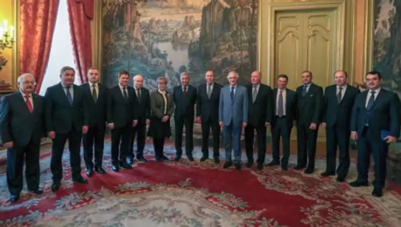 Тасмагамбетов встретился с Лавровым