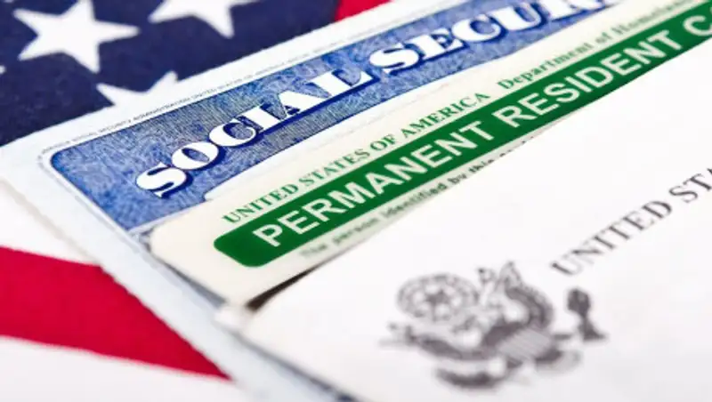 США ограничат выдачу грин-карт
