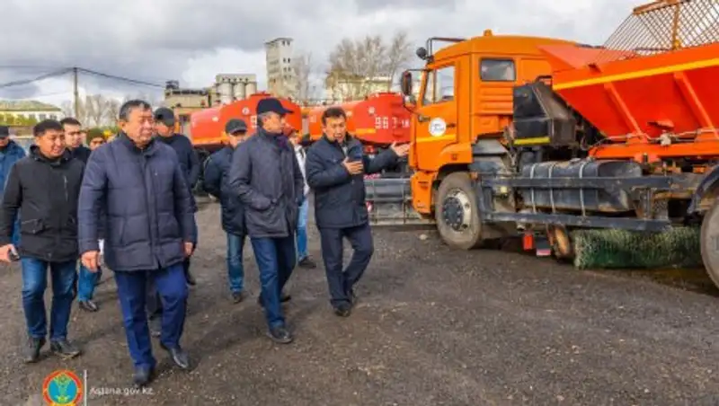 Аким Астаны проверил готовность коммунальных служб к зиме
