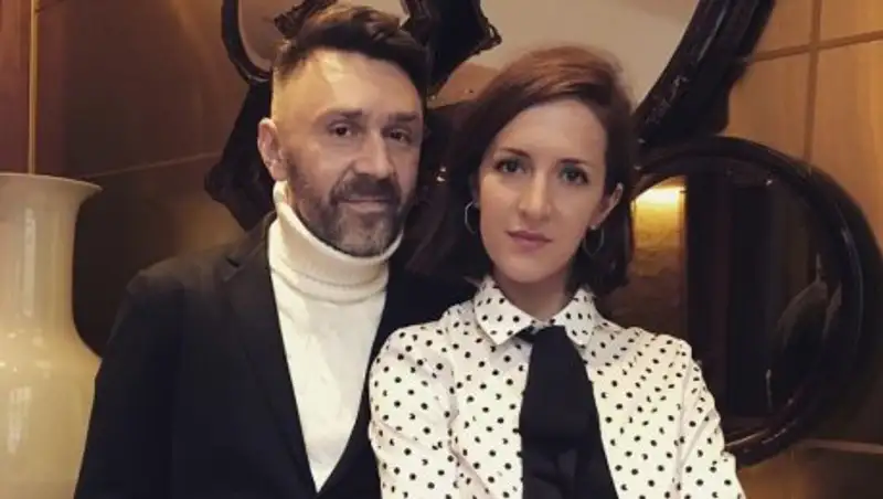 Матильда поклонникам Шнурова: Живите своей жизнью