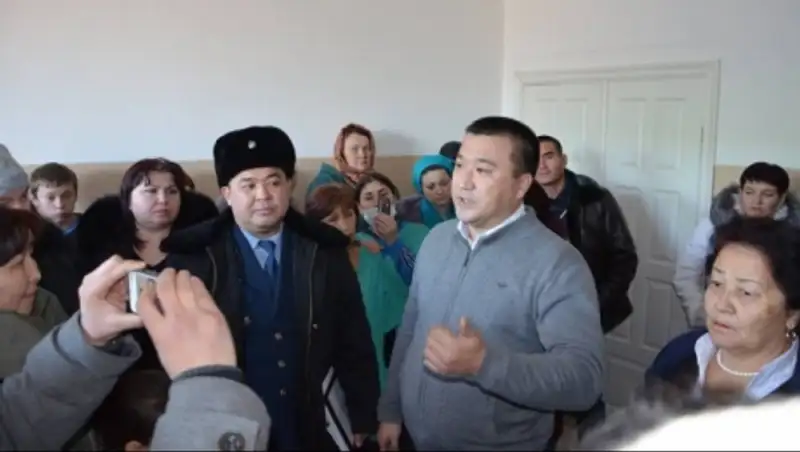 Жители села Березовка в ЗКО направляют обращение президенту РК с просьбой о переселении