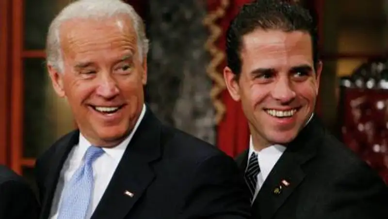 Вокруг Байдена разгорается секс-скандал