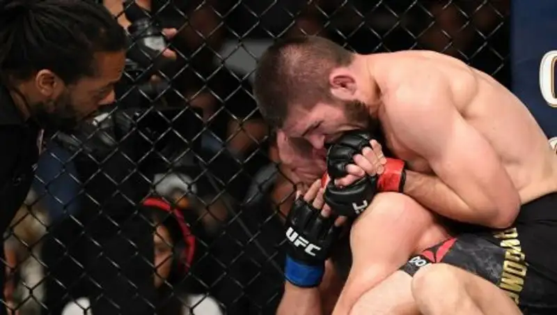 Какие слова тренера Макгрегора вывели Нурмагомедова из себя