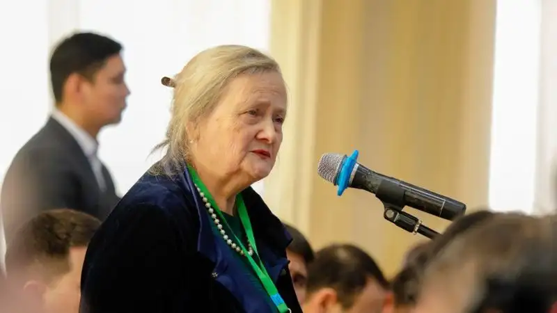 Соцобъекты, дороги и сети: о чем просили жители столичного района у Жениса Касымбека, фото - Новости Zakon.kz от 20.01.2023 11:10