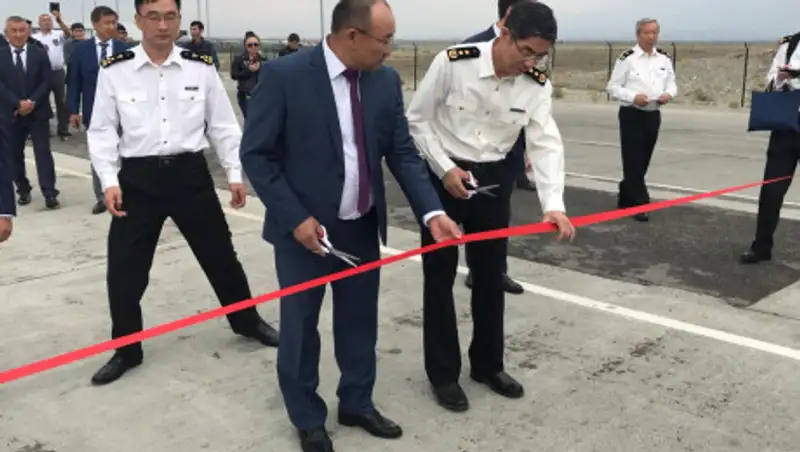 Спецполоса. В Казахстане упростили ввоз сельхозпродукции из Китая