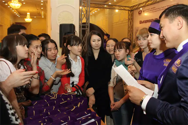 Неделя документального кино стартовала в Назарбаев Центре (фото) Неделя документального кино стартовала в Назарбаев Центре (фото), фото - Новости Zakon.kz от 27.11.2013 00:44