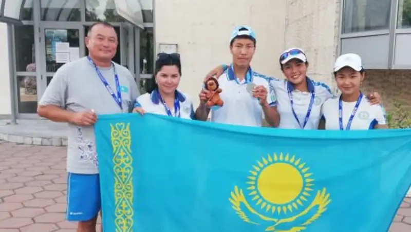 Казахстанец взял серебро ЧМ по каноэ