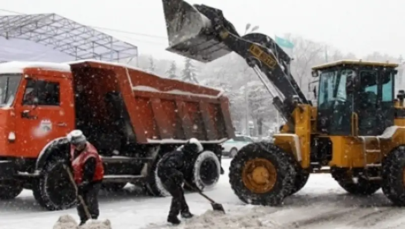 За неубранный снег в Алматы будут штрафовать на 200 000 тенге