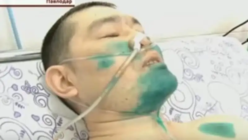 Погода мешает перевезти павлодарского героя-полицейского в Астану