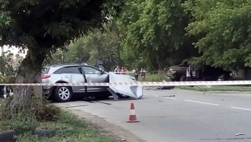 В ДТП с грузовиком погиб водитель легковушки
