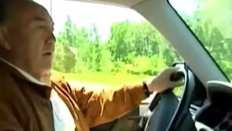 Видео Президента РК за рулем внедорожника опубликовали в Instagram