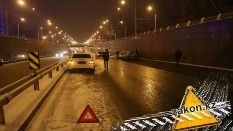 В Алматы произошло массовое ДТП на развязке